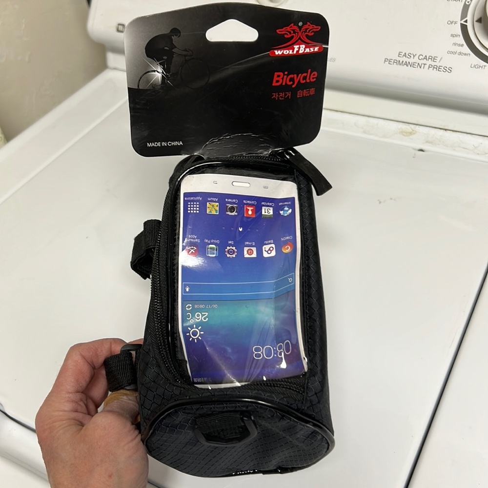 Wolf Base bicycle storage bag